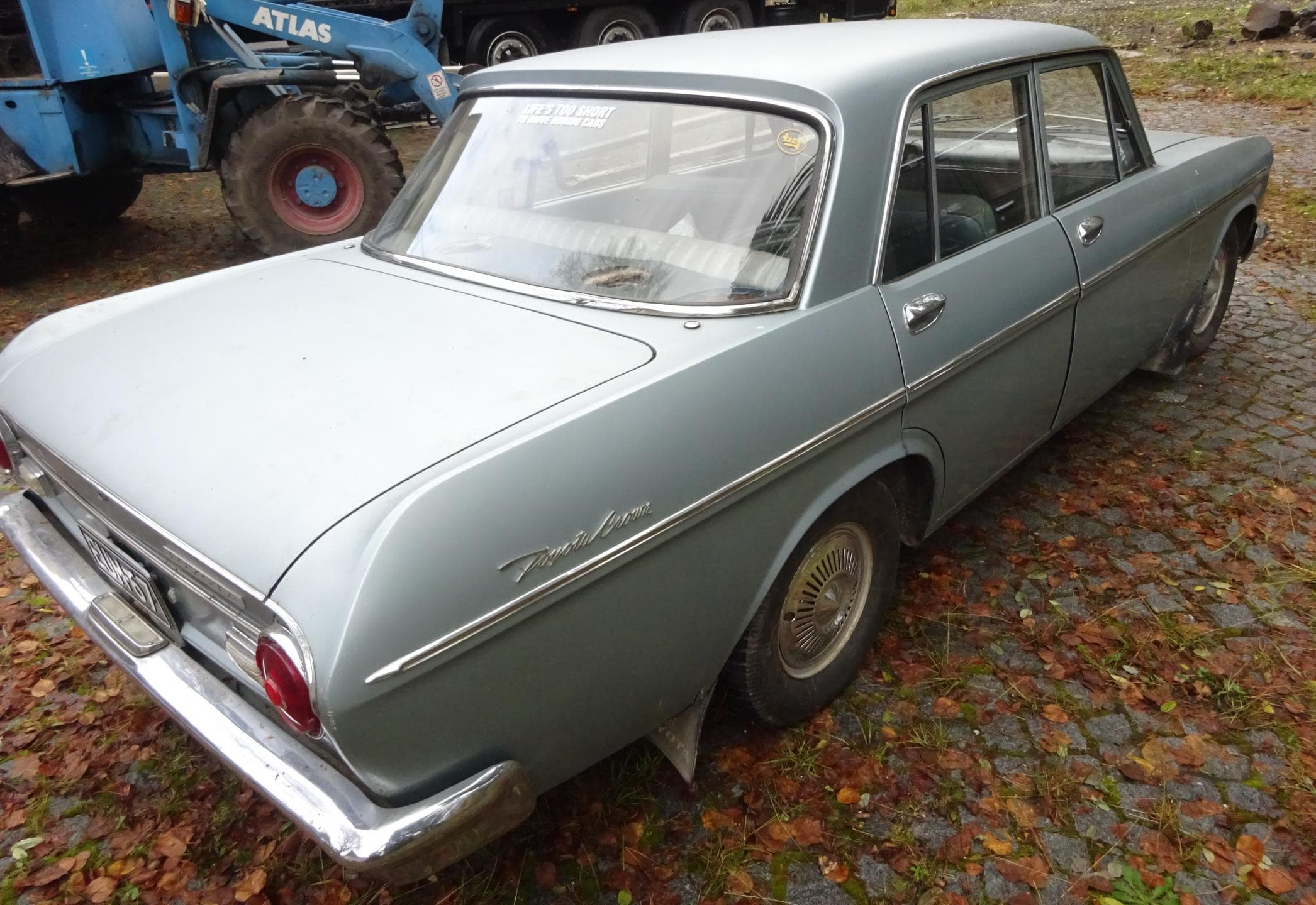 Toyota CROWN - 4