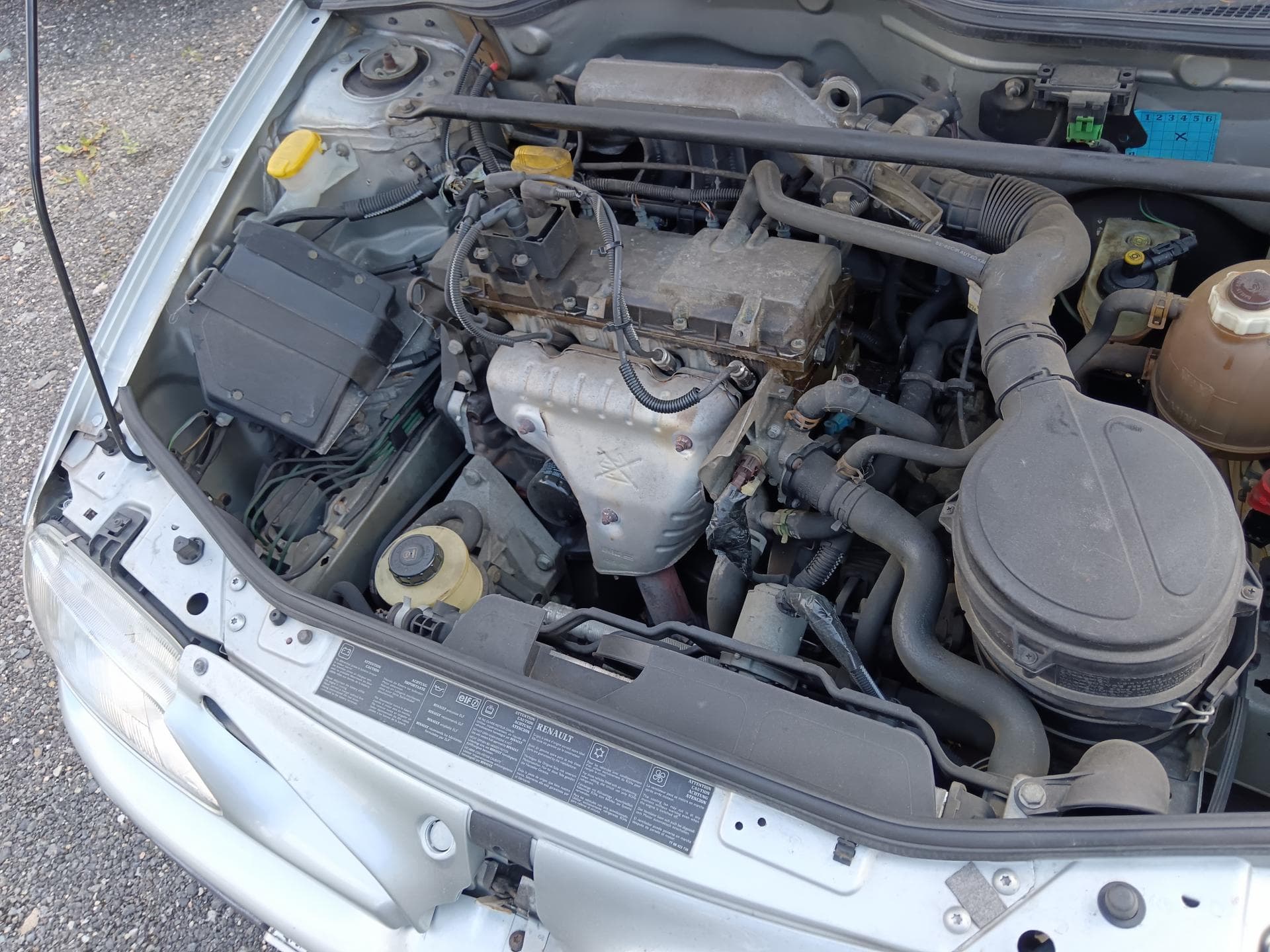 Renault MEGANE - 8