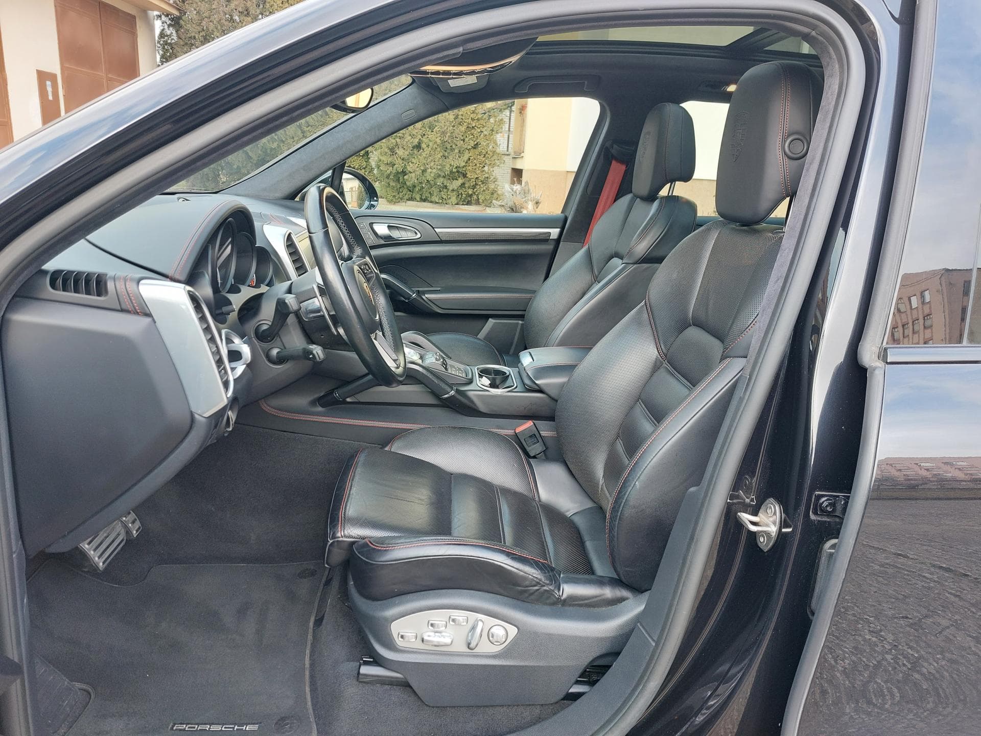 2017 Porsche Cayenne - 11