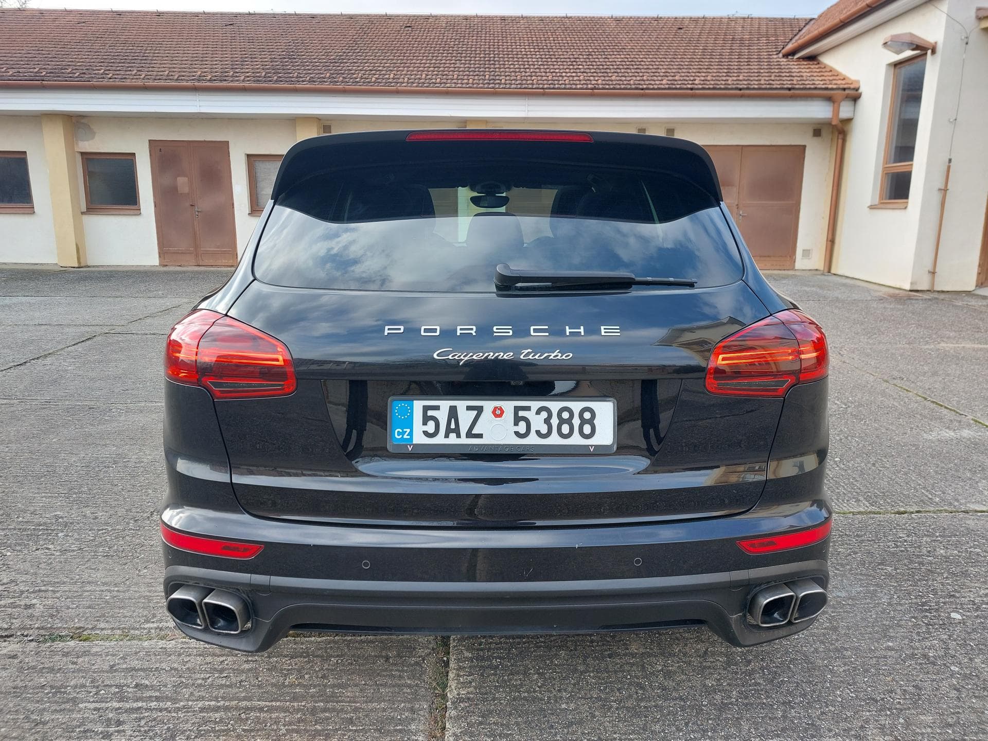 2017 Porsche Cayenne - 8