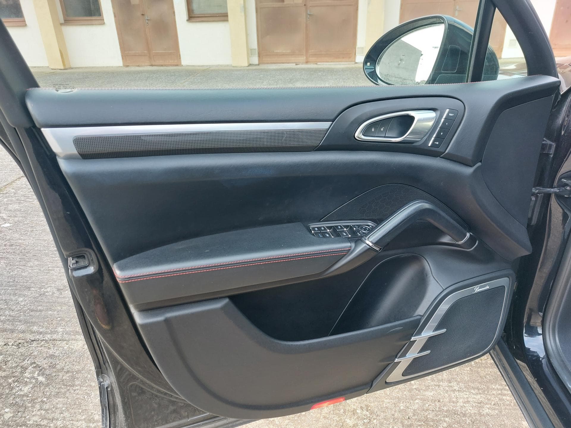 2017 Porsche Cayenne - 9