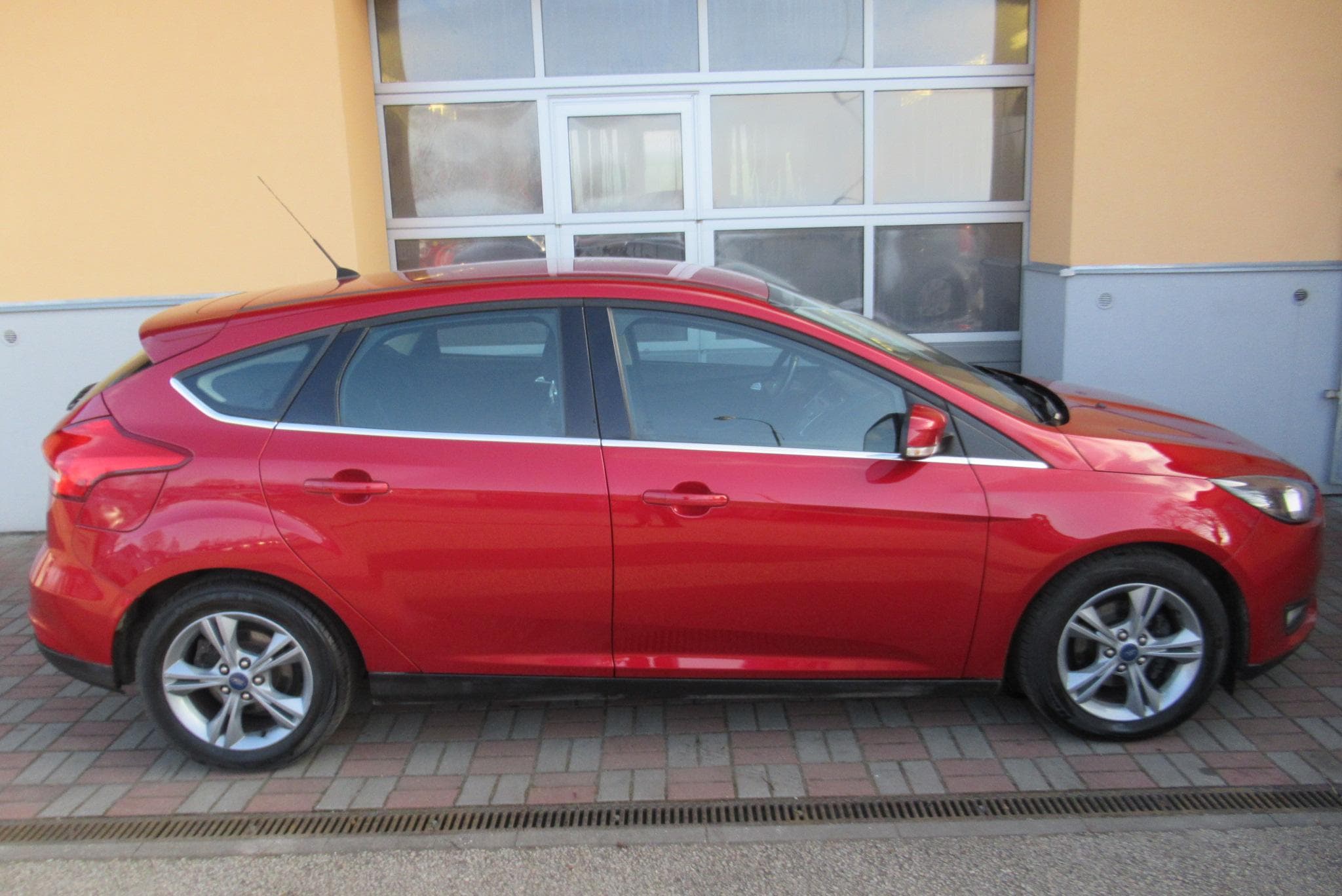2018 Ford FOCUS - 3