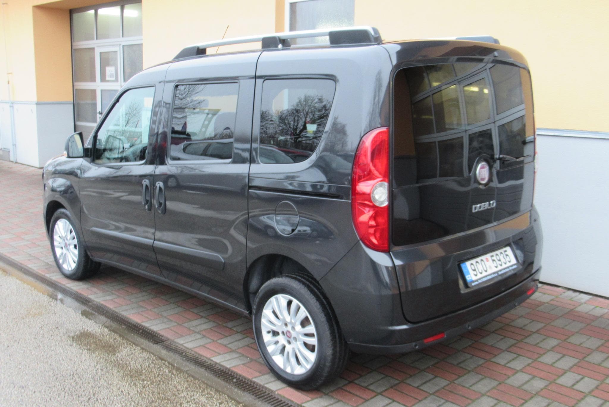 2011 Fiat DOBLO - 2