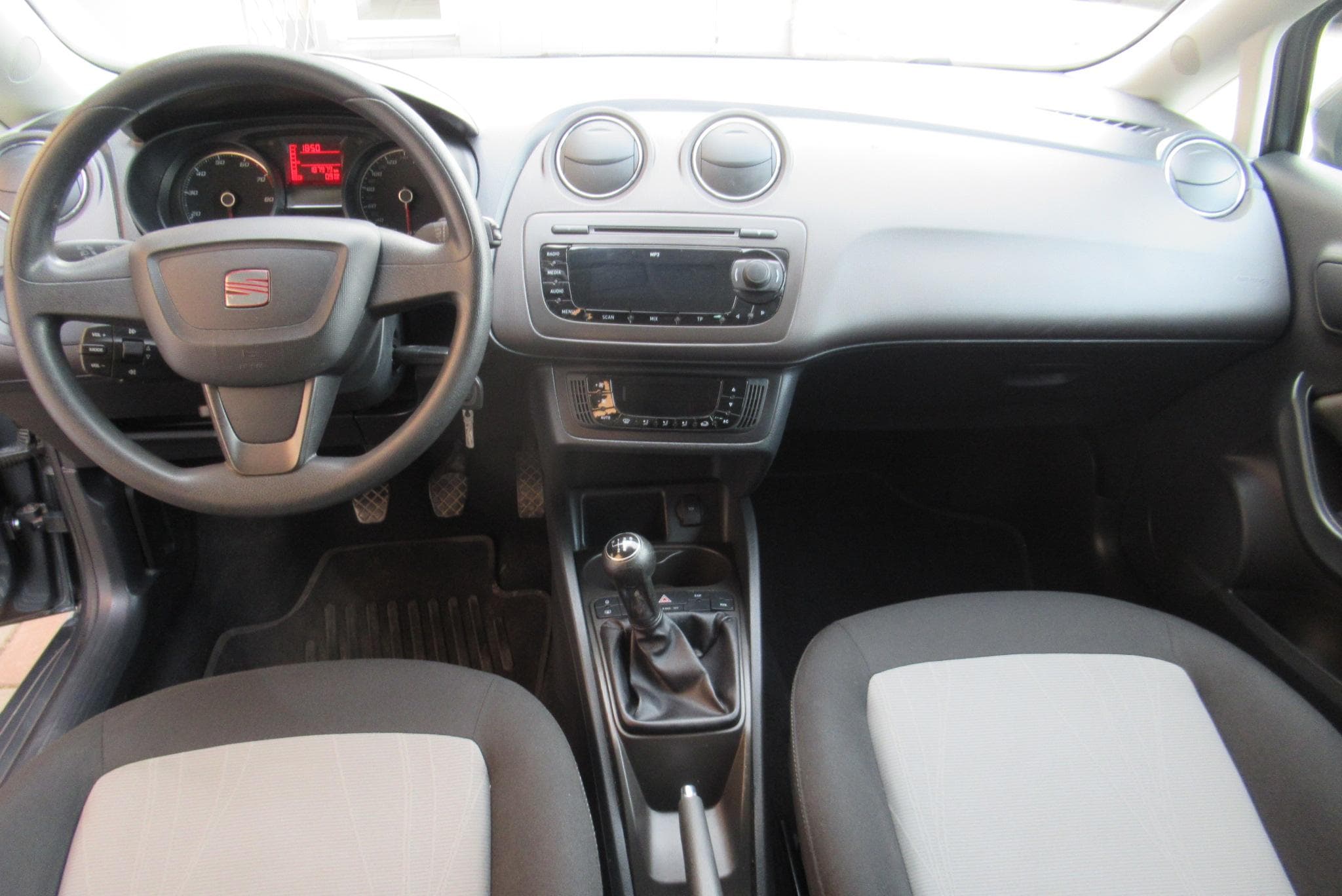 2012 Seat IBIZA - 10
