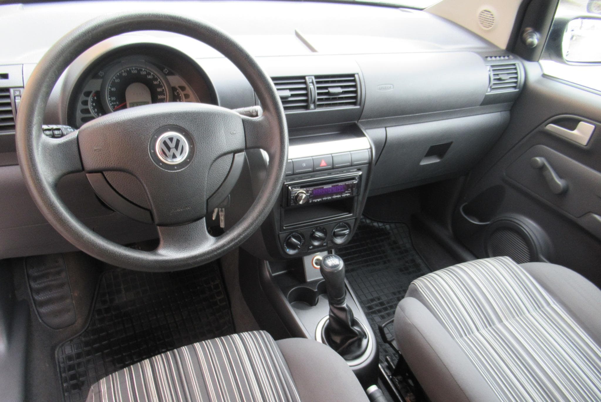 2008 Volkswagen FOX - 9