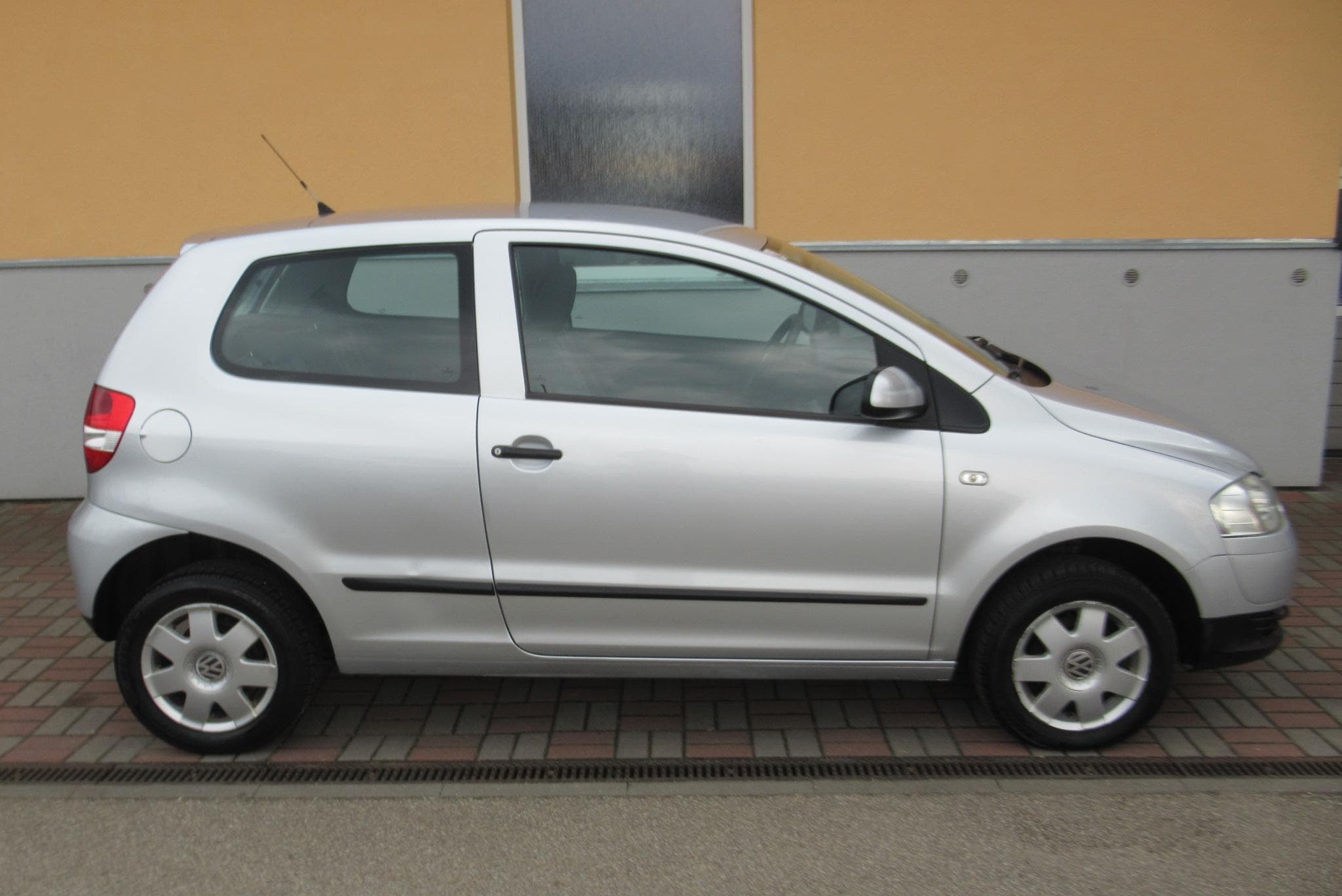 2008 Volkswagen FOX - 3