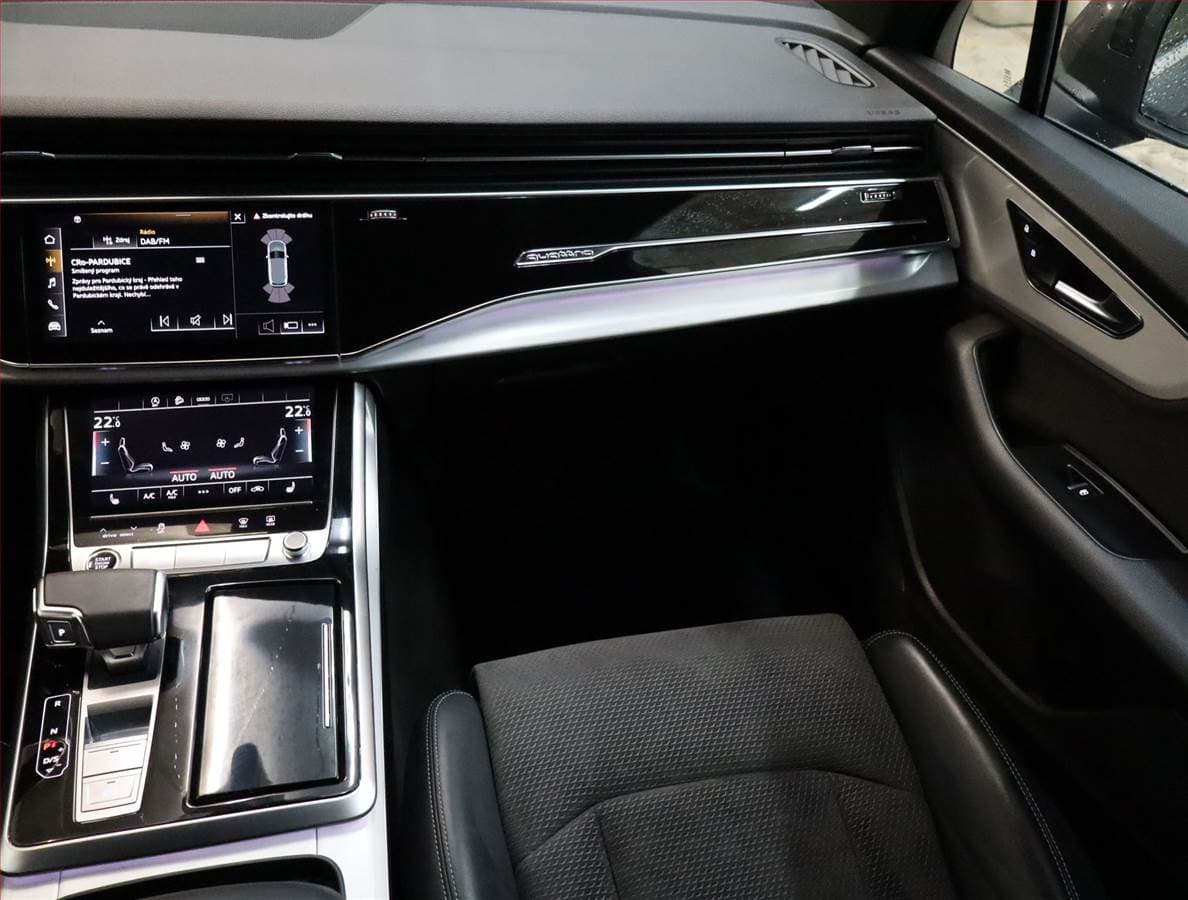 Audi Q7 - 8