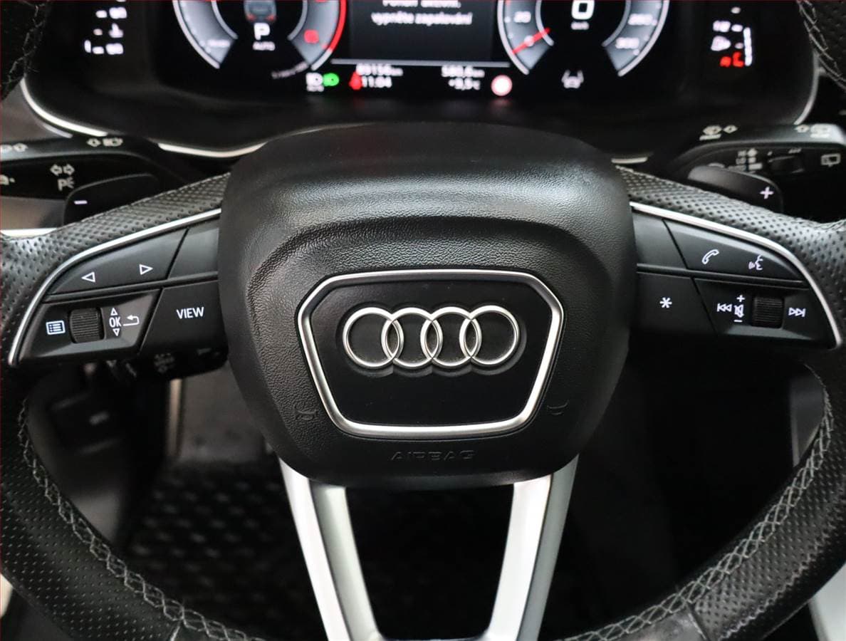 Audi Q7 - 12