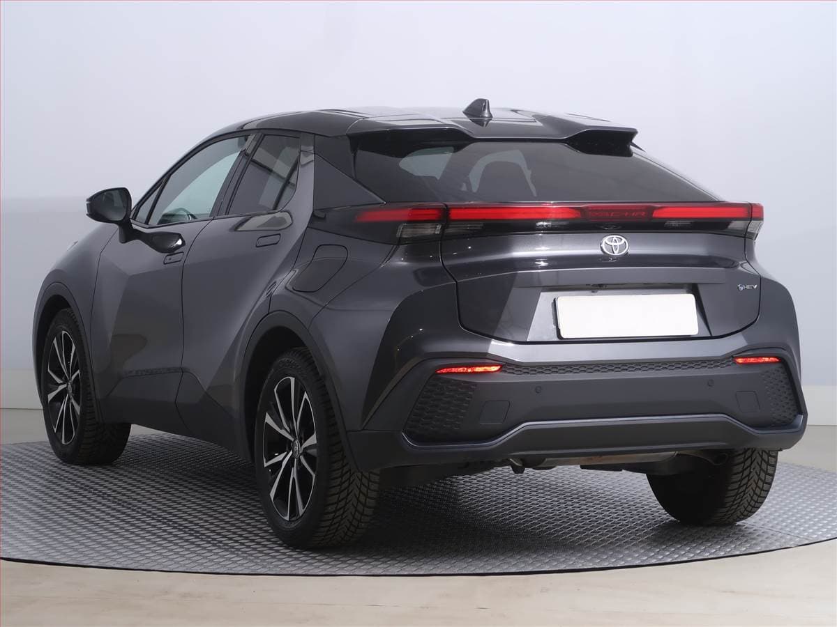 Toyota C-HR - 4