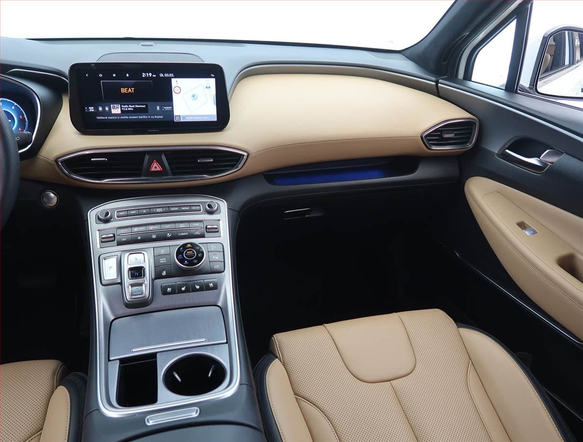 Hyundai Santa Fe - 8