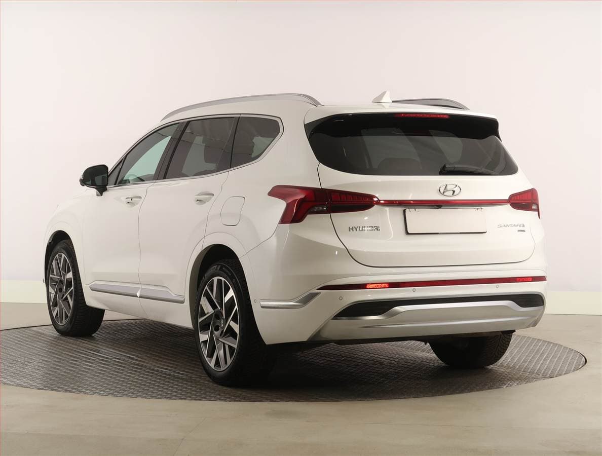 Hyundai Santa Fe - 4
