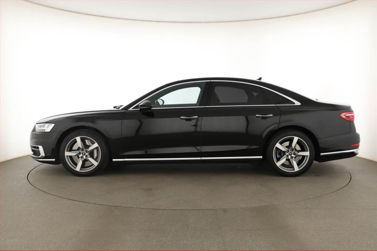 Audi A8 - 3
