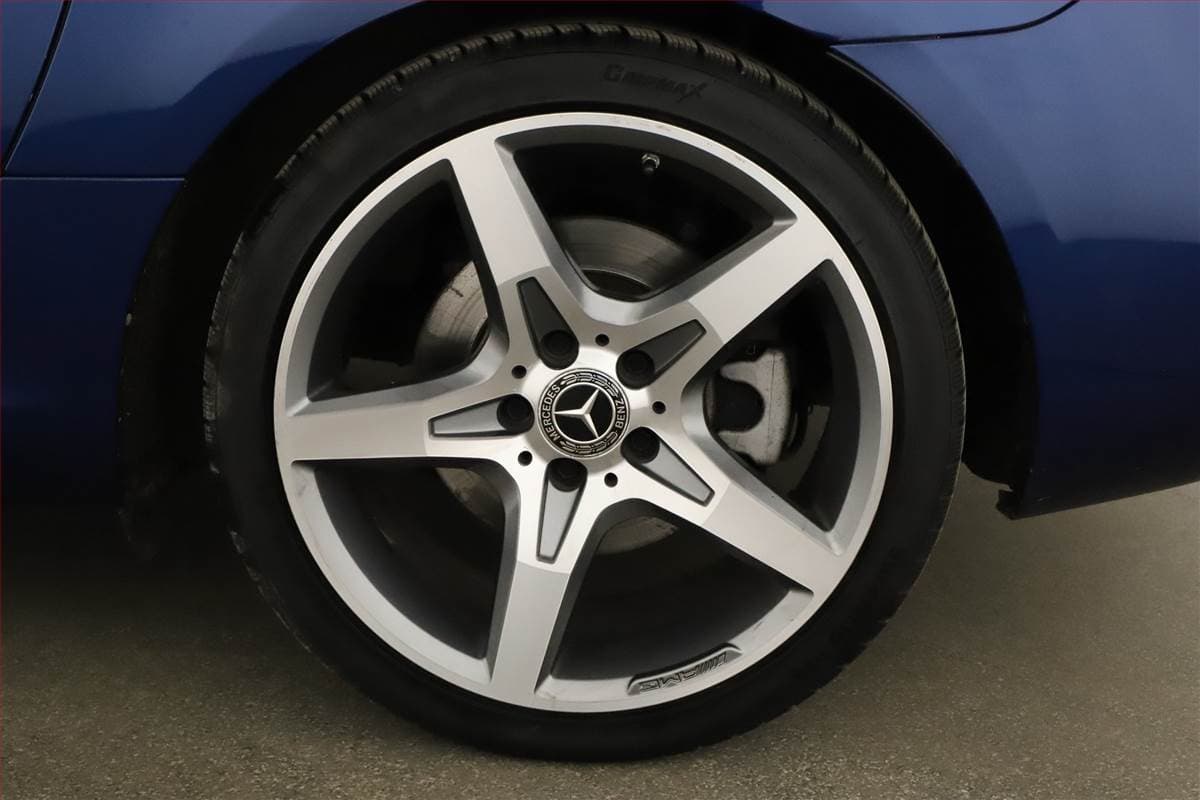 Mercedes-Benz Slc - 12