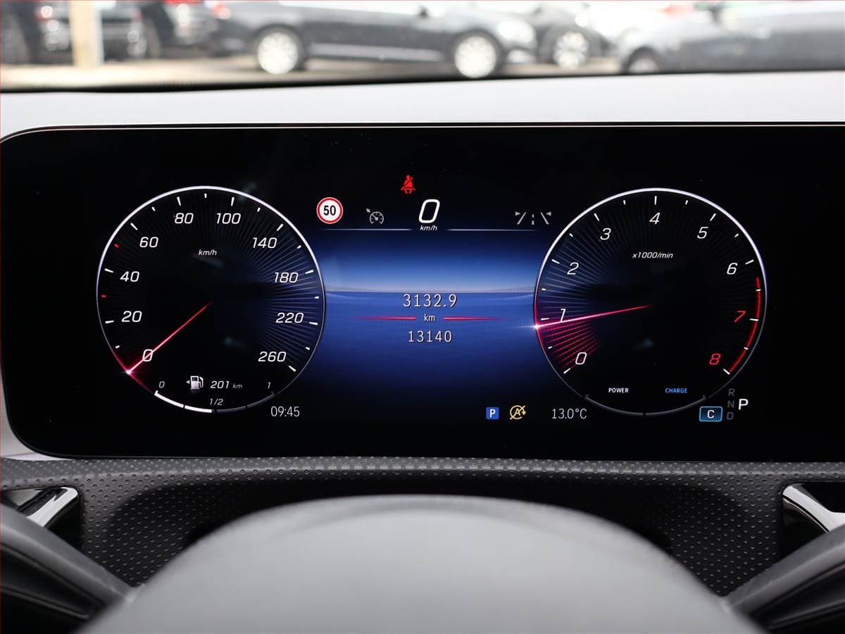 Mercedes-Benz Cla - 9