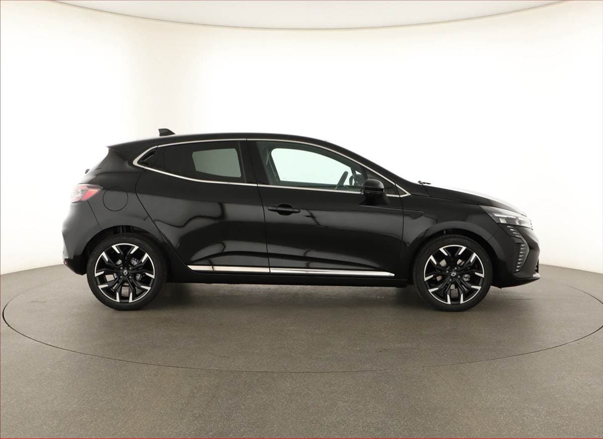 Renault CLIO - 6