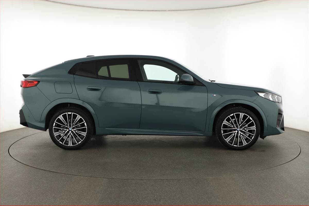 BMW X2 - 6