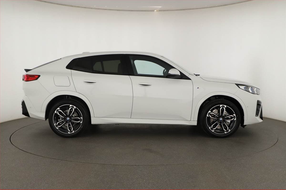 BMW X2 - 6