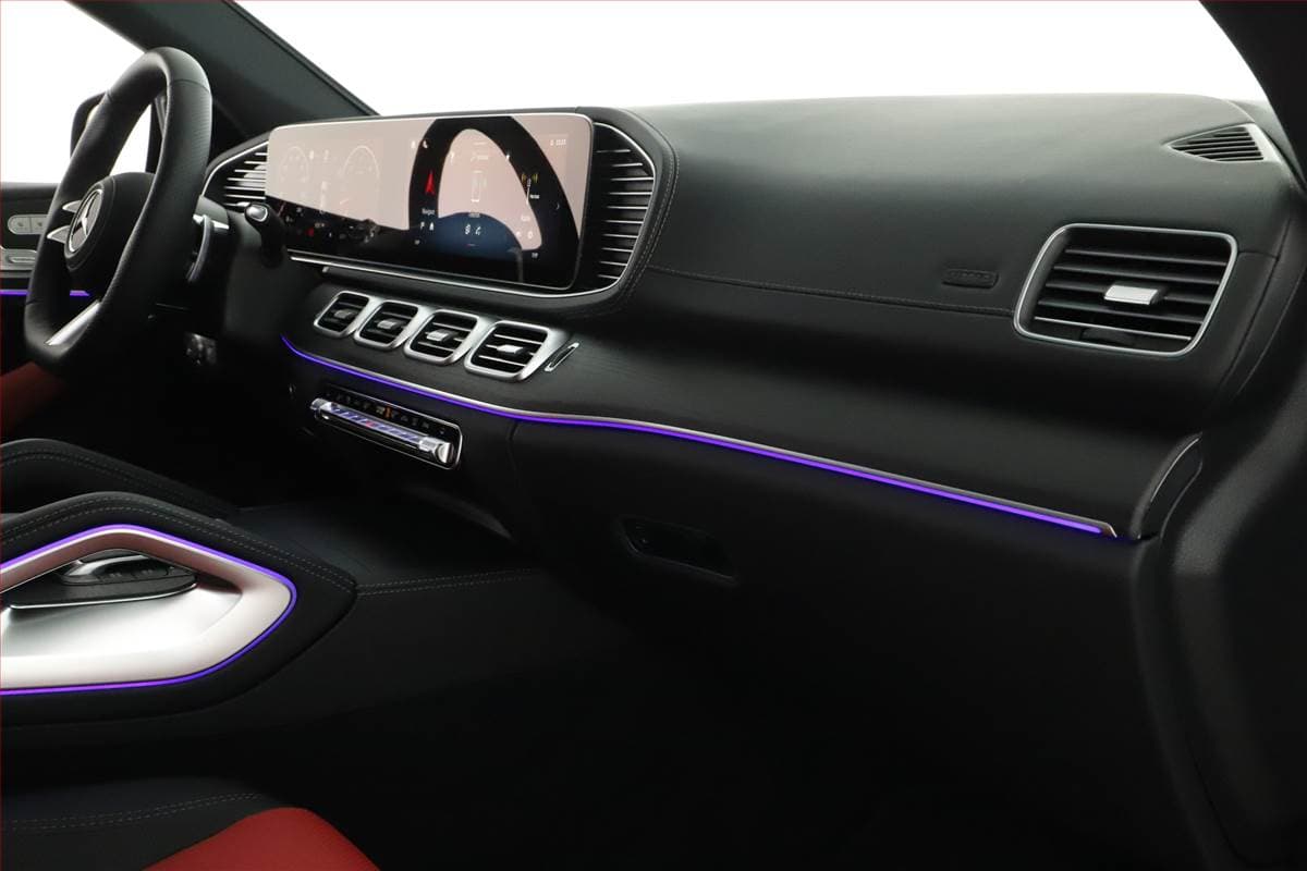 Mercedes-Benz GLE - 10
