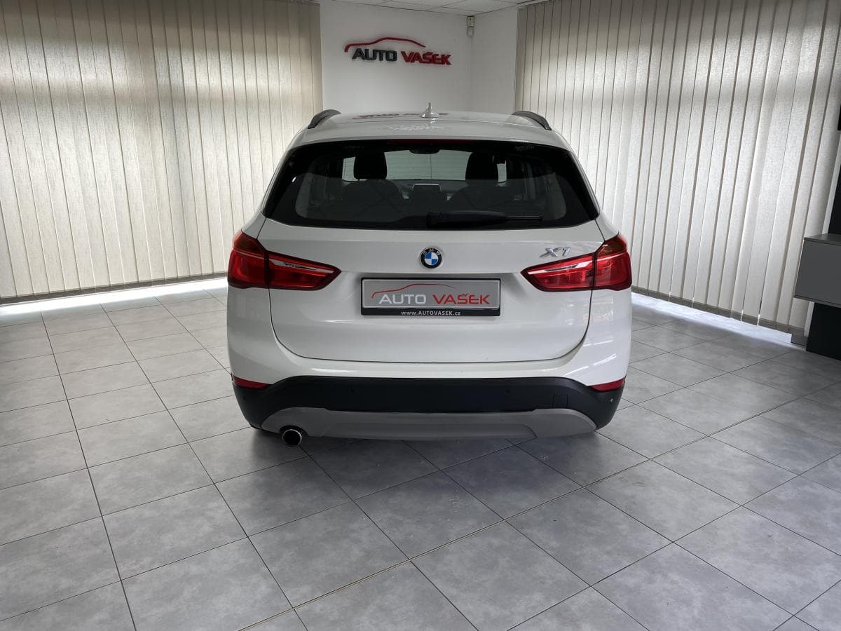 2016 BMW X1 - 10