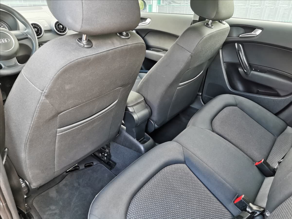 2012 Audi A1 - 12