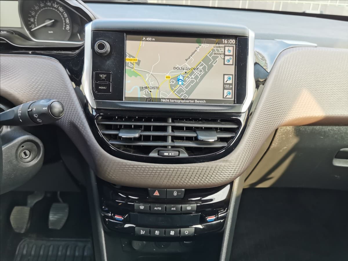 2013 Peugeot 2008 - 7
