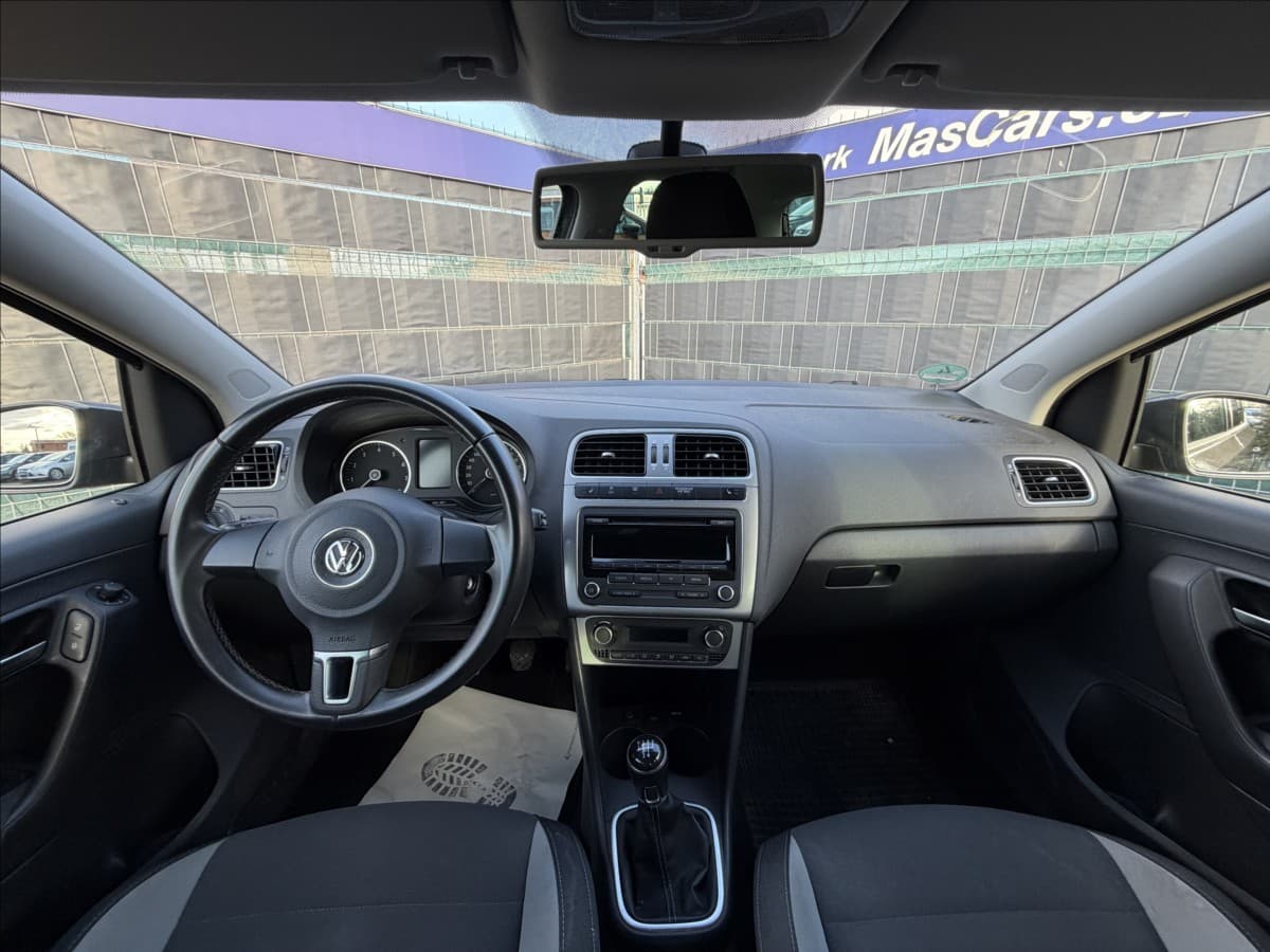 2013 Volkswagen POLO - 7