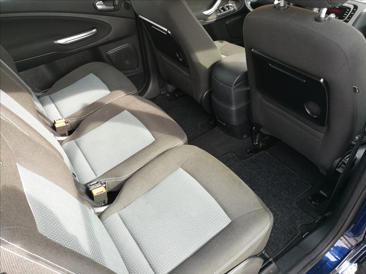 2011 Ford GALAXY - 12