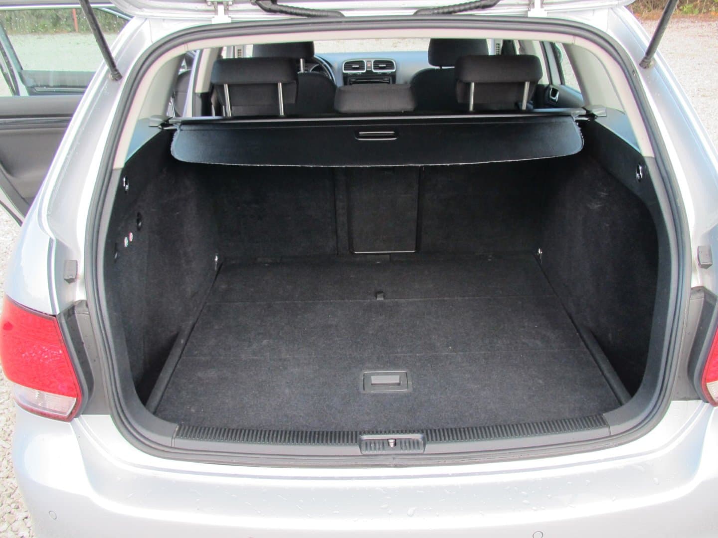 2010 Volkswagen GOLF - 11