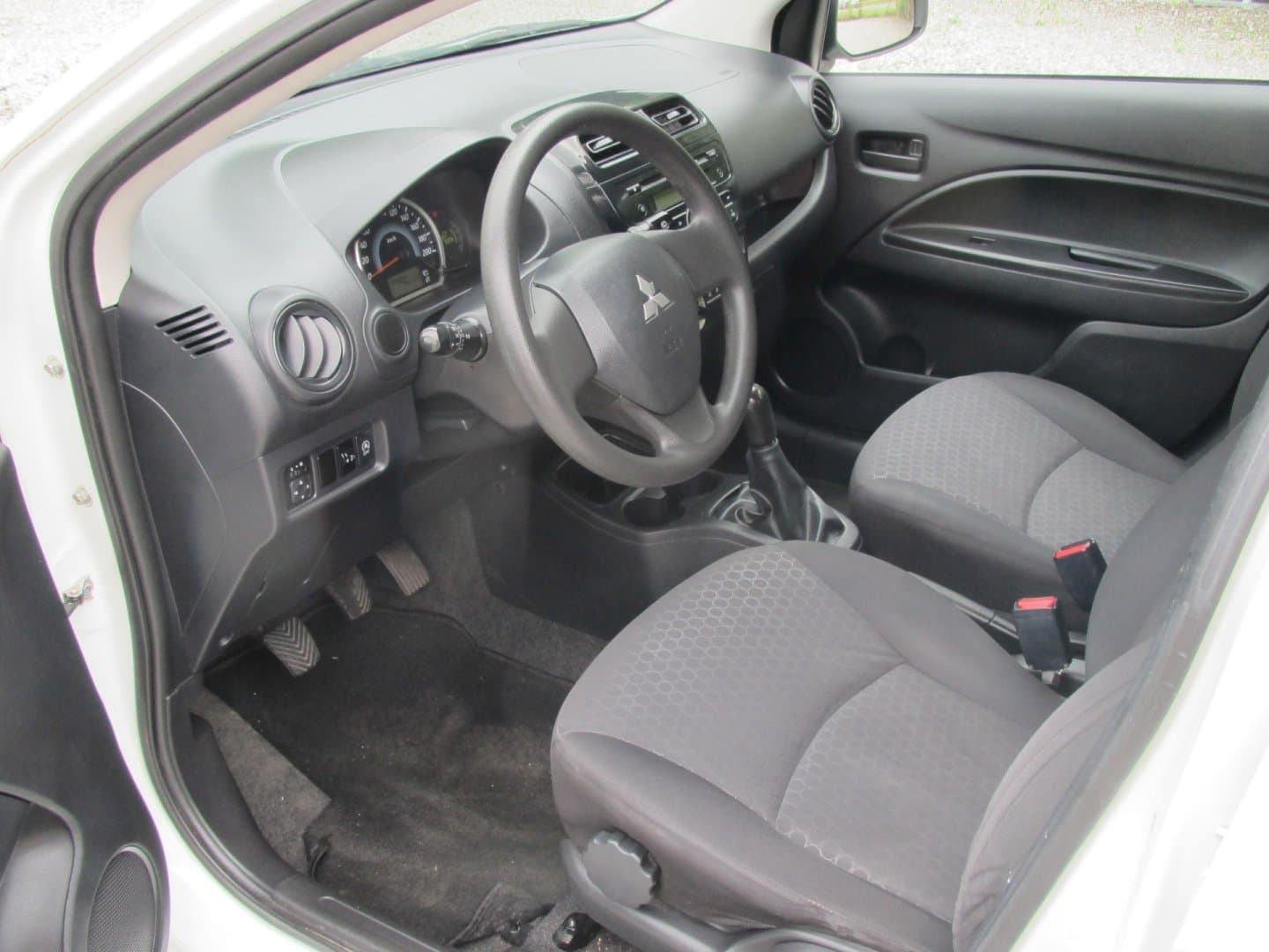 2014 Mitsubishi STARION - 9