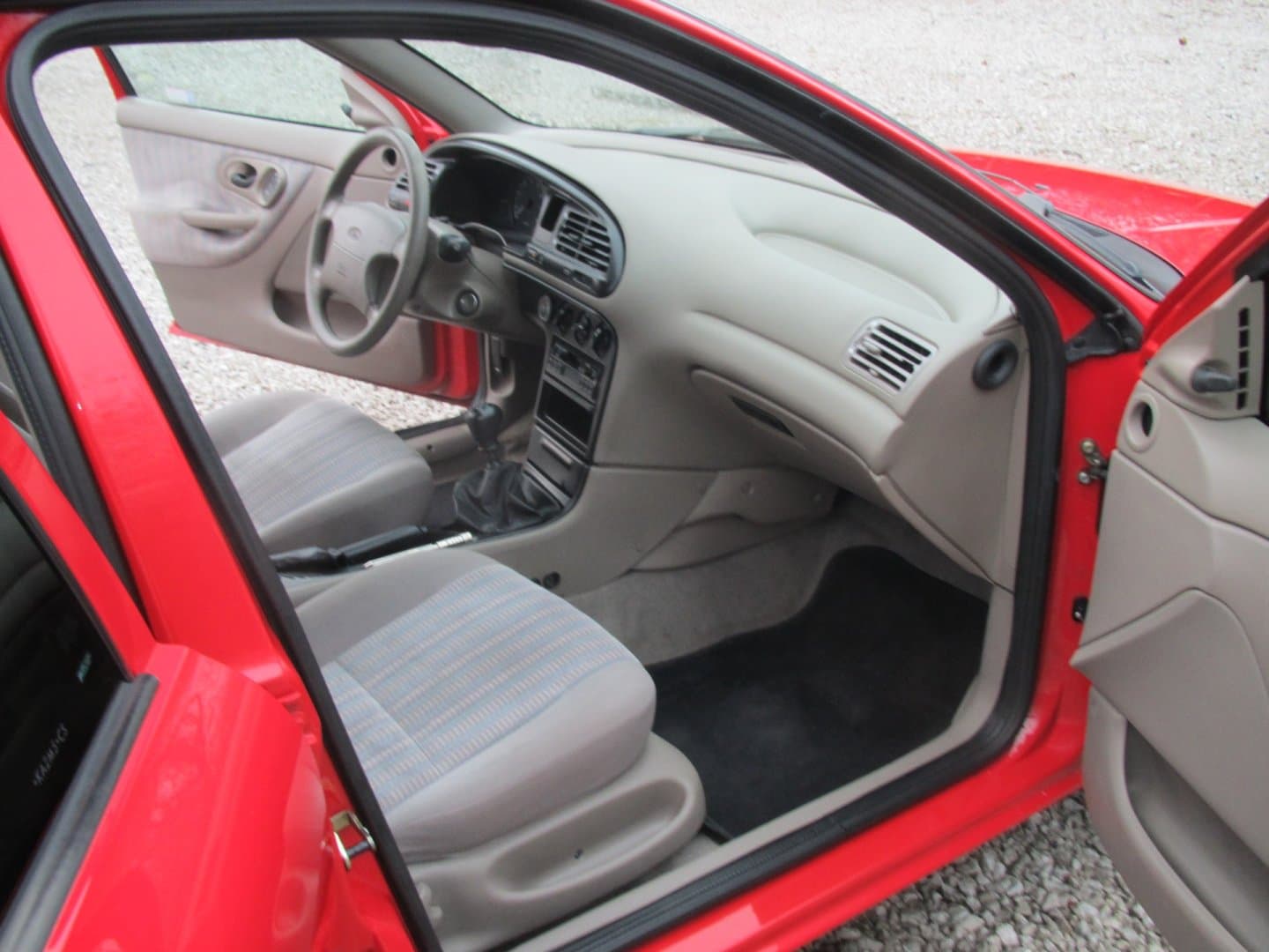 1996 Ford MONDEO - 12