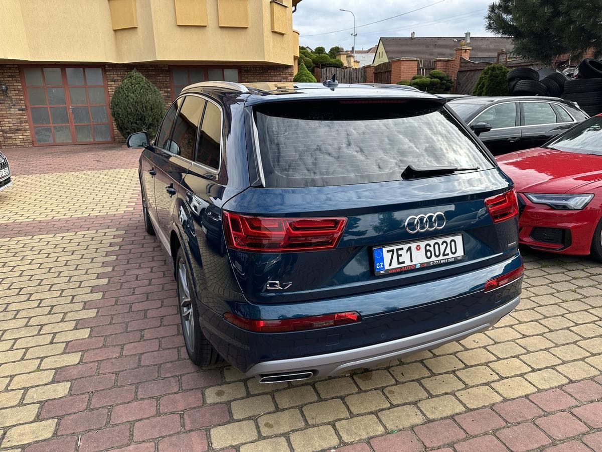 Audi Q7 - 3