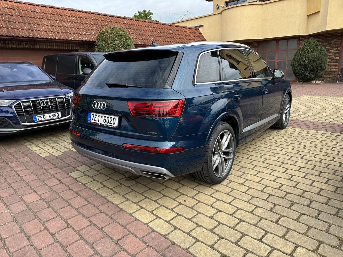 Audi Q7 - 4