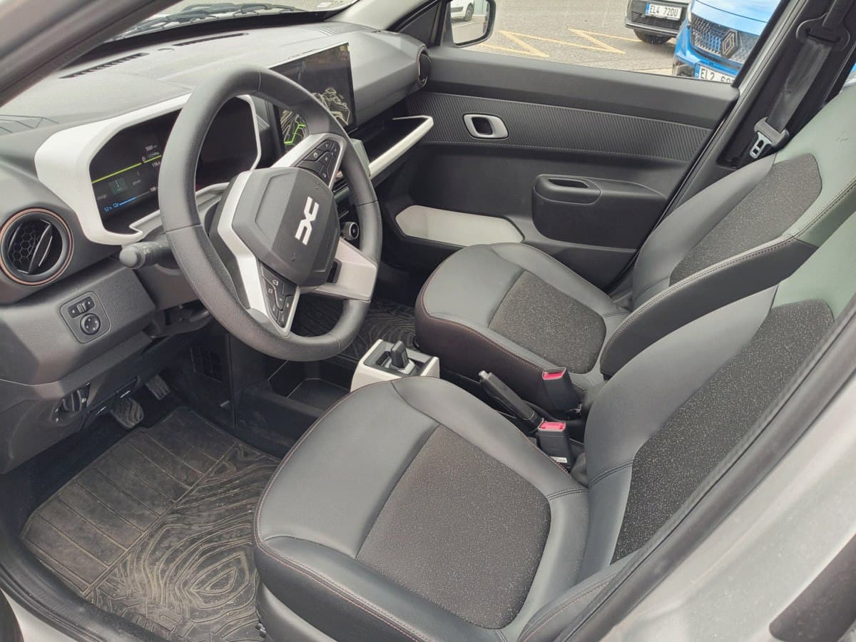 Dacia SPRING - 10