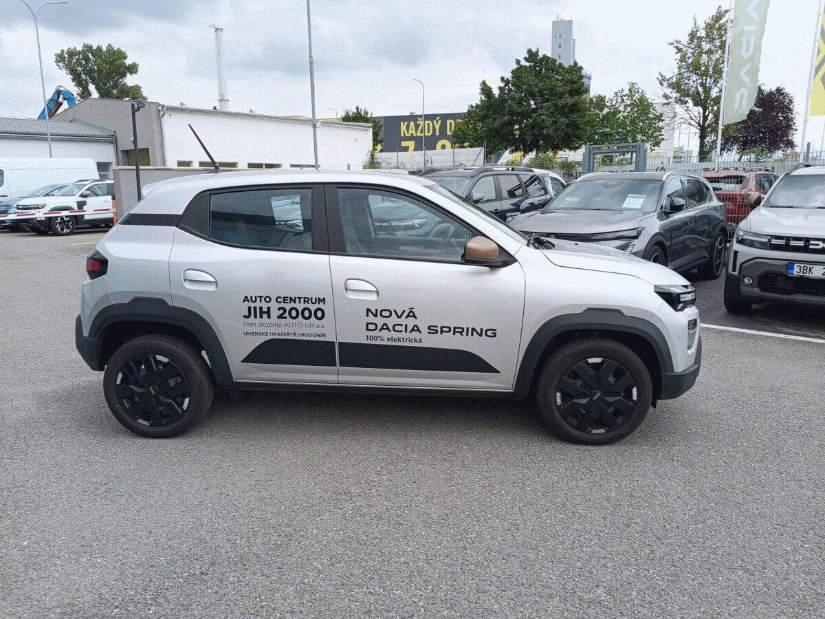 Dacia SPRING - 4