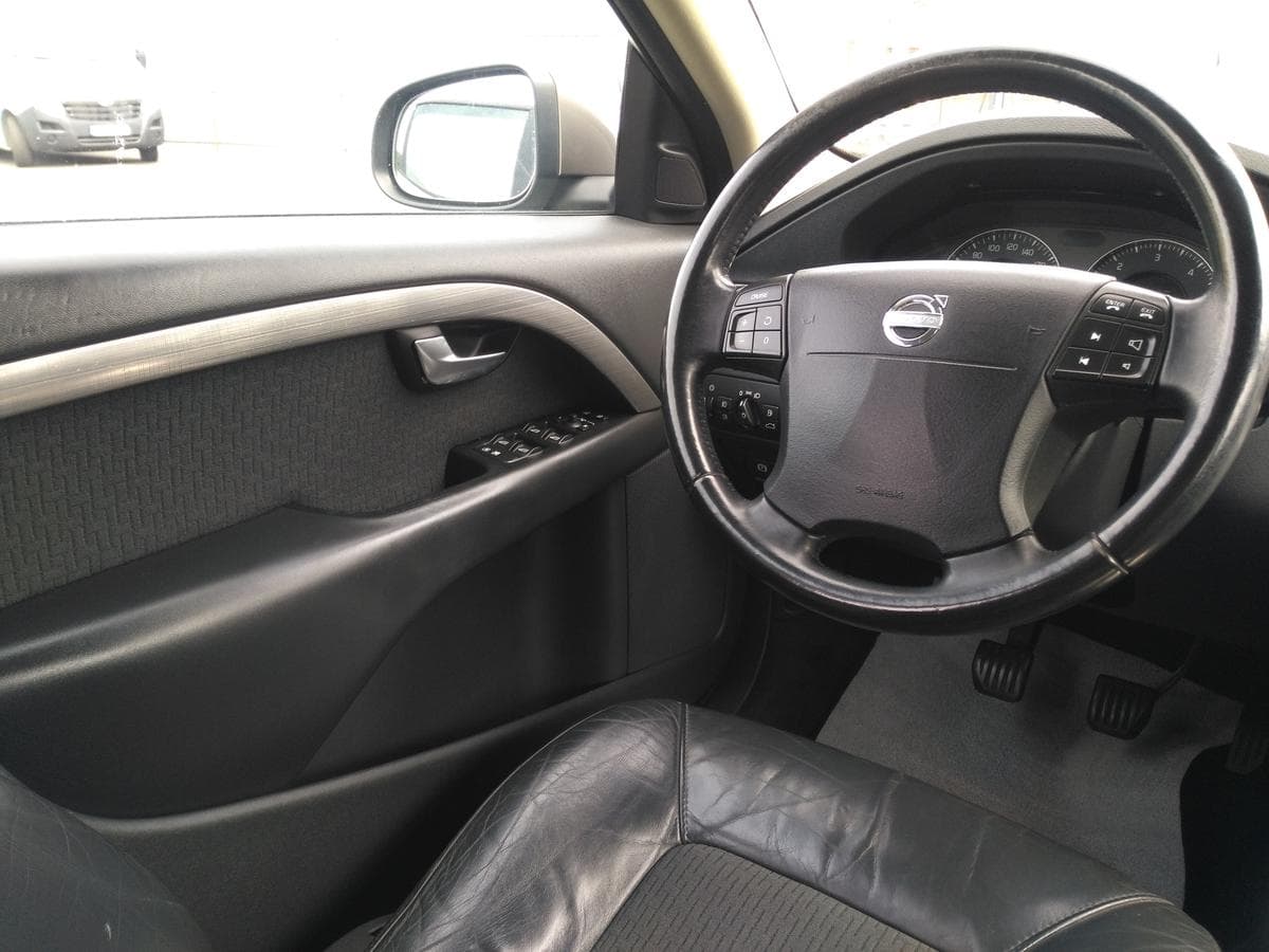 2007 Volvo V70 - 11
