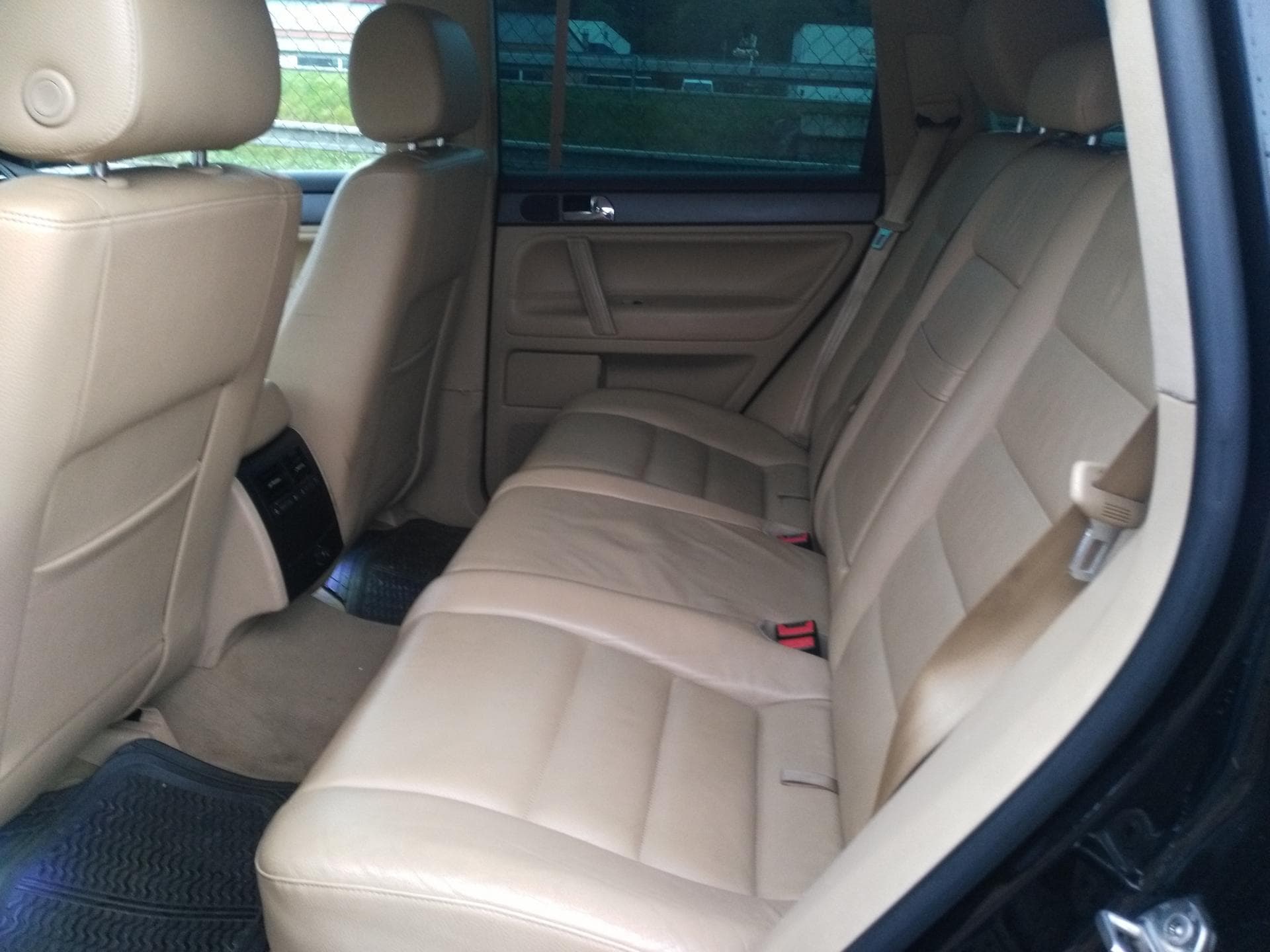 2009 Volkswagen TOUAREG - 10