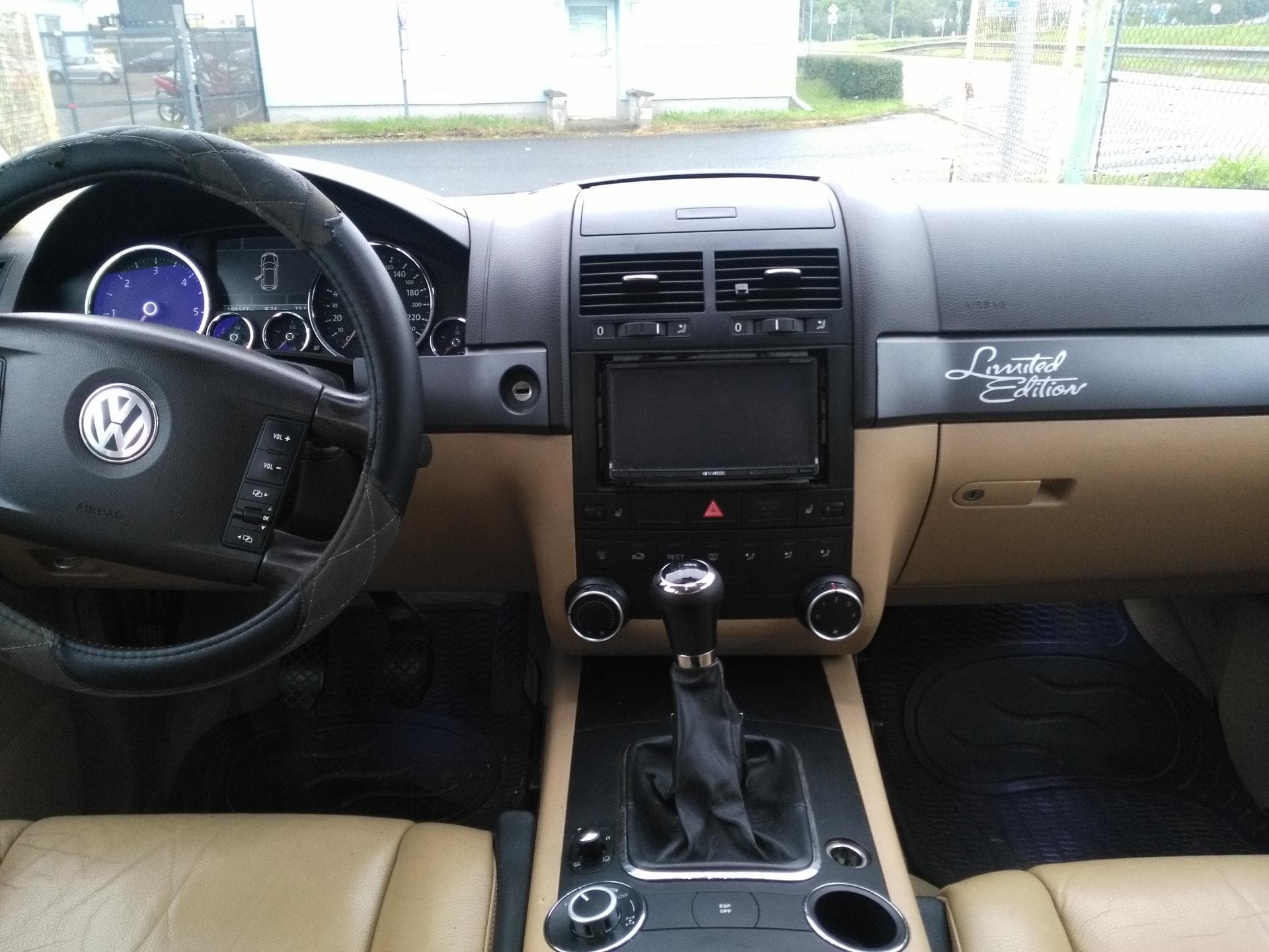 2009 Volkswagen TOUAREG - 6