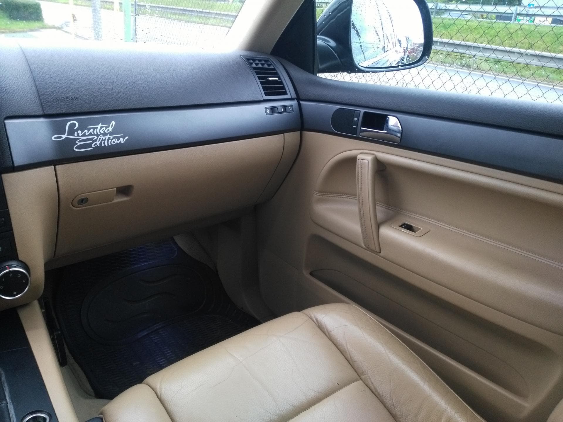 2009 Volkswagen TOUAREG - 8