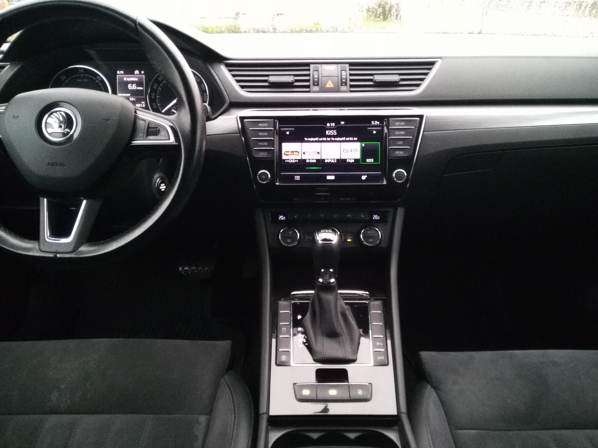 2017 Škoda SUPERB - 12