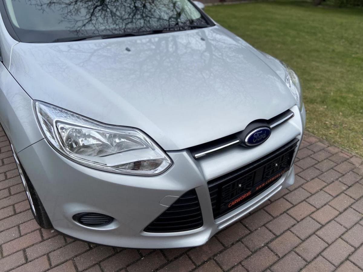 Ford Focus - 11