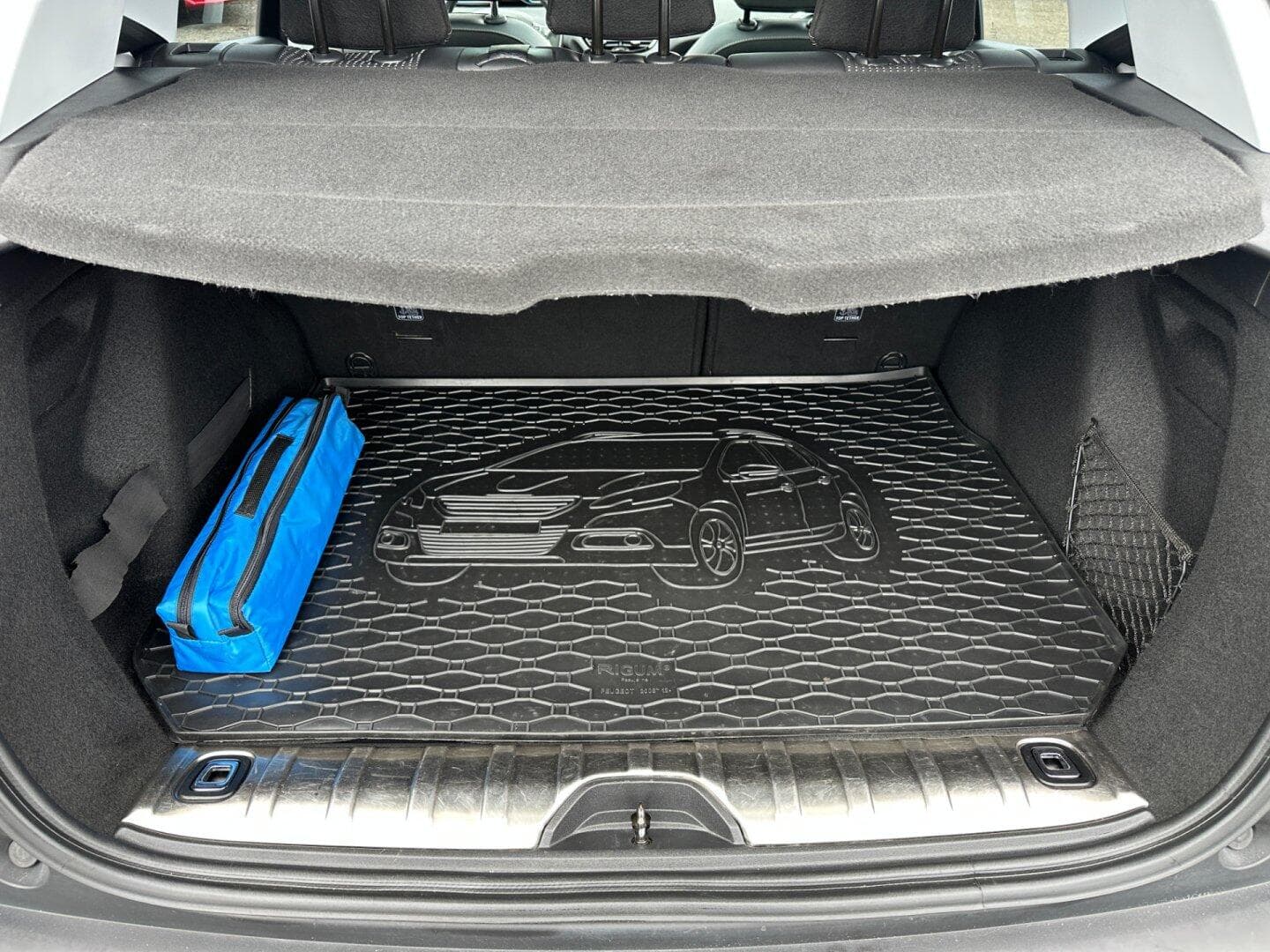 Peugeot 2008 - 12