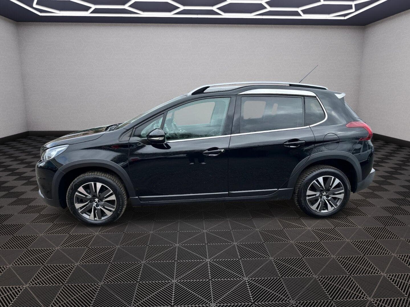 Peugeot 2008 - 4