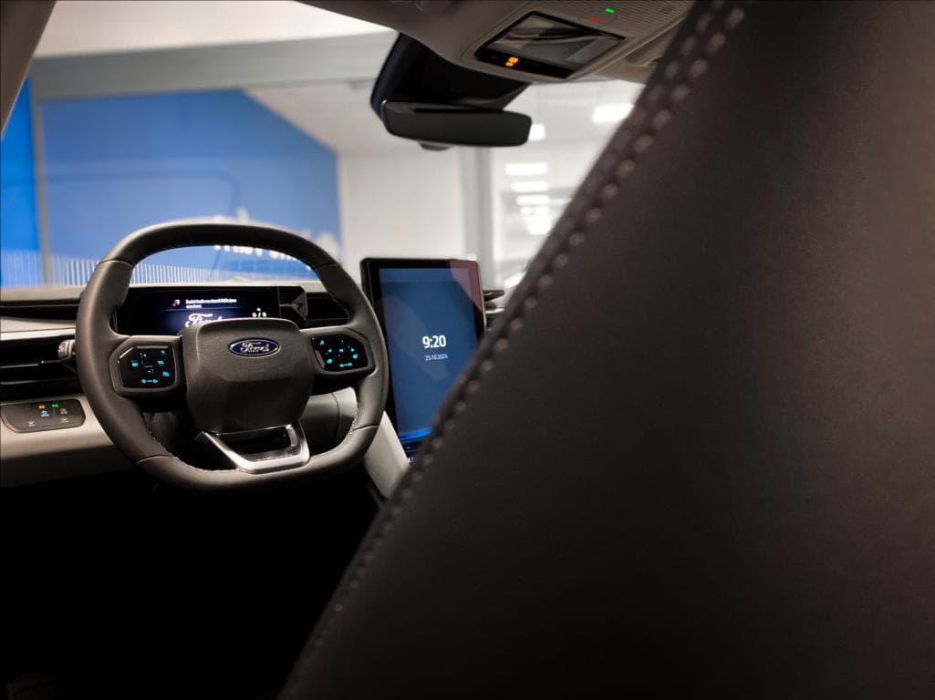 Ford EXPLORER - 11