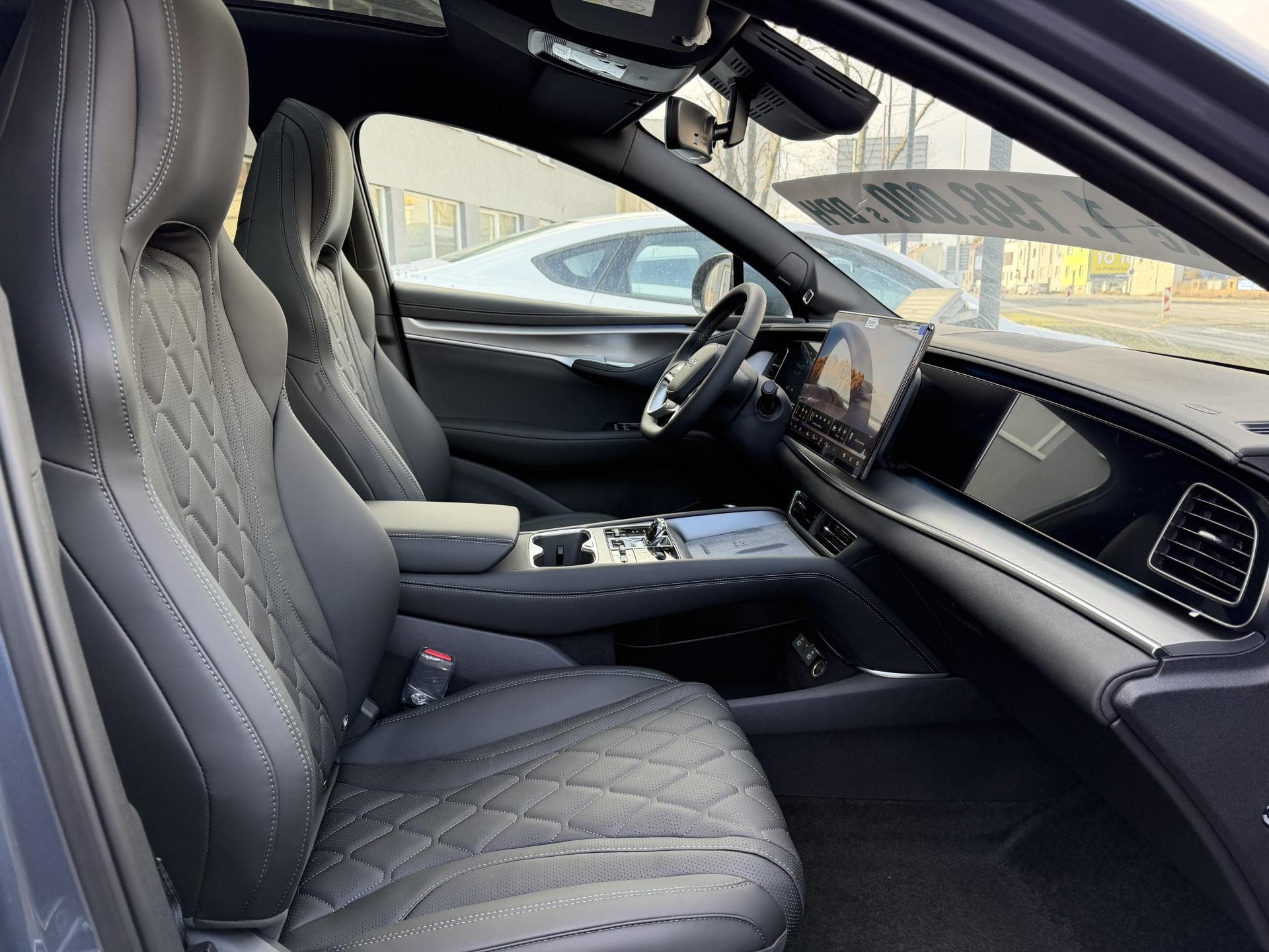 BYD SEALION - 9