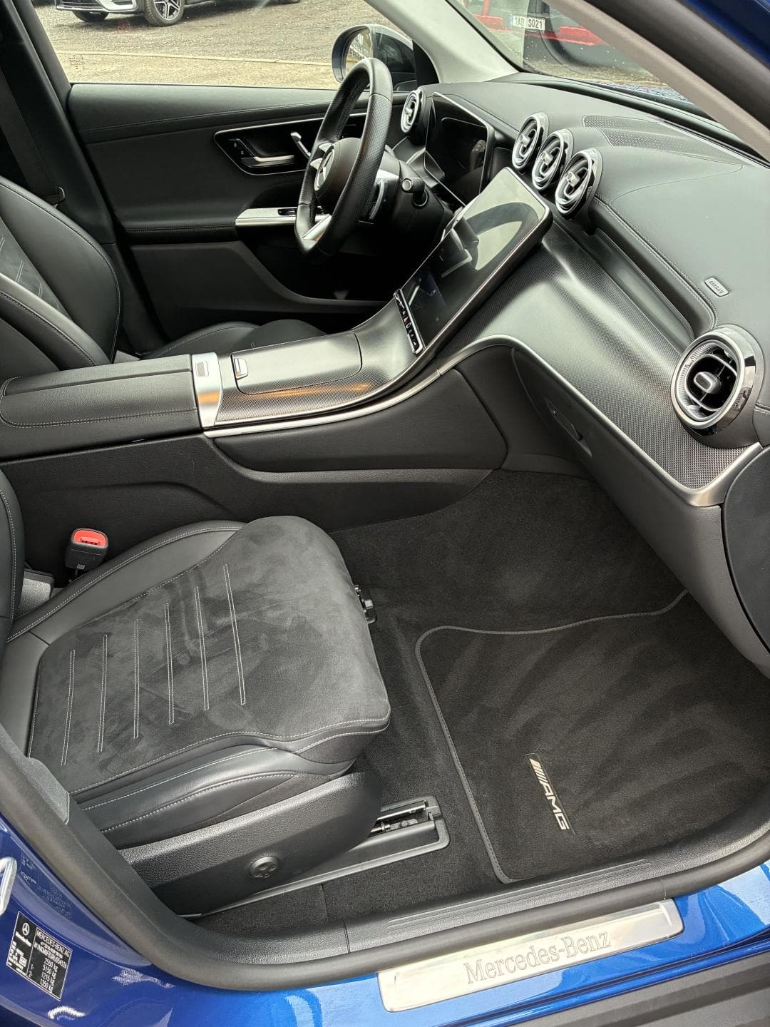Mercedes-Benz GLC - 7