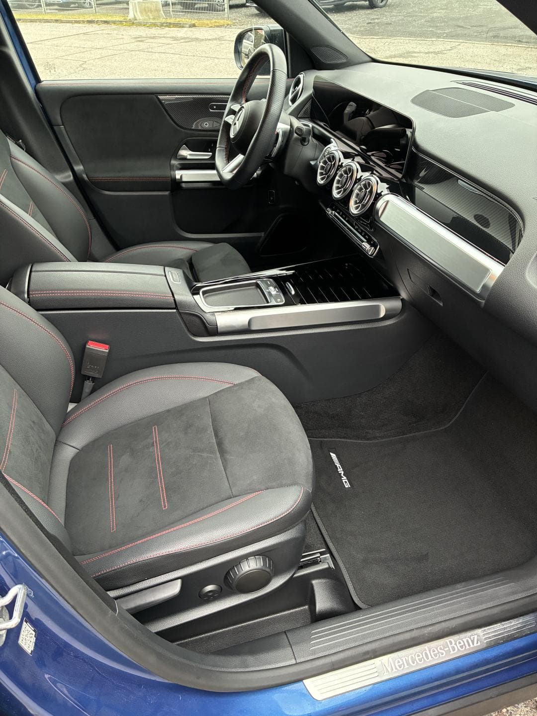 Mercedes-Benz GLB - 7