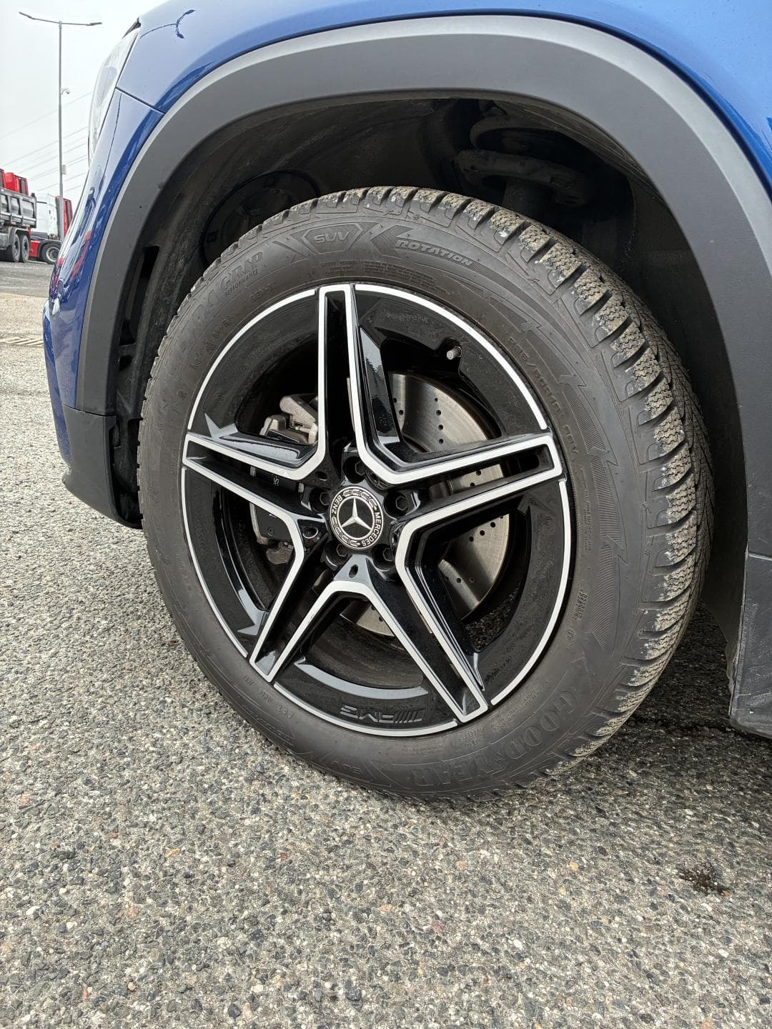 Mercedes-Benz GLB - 9