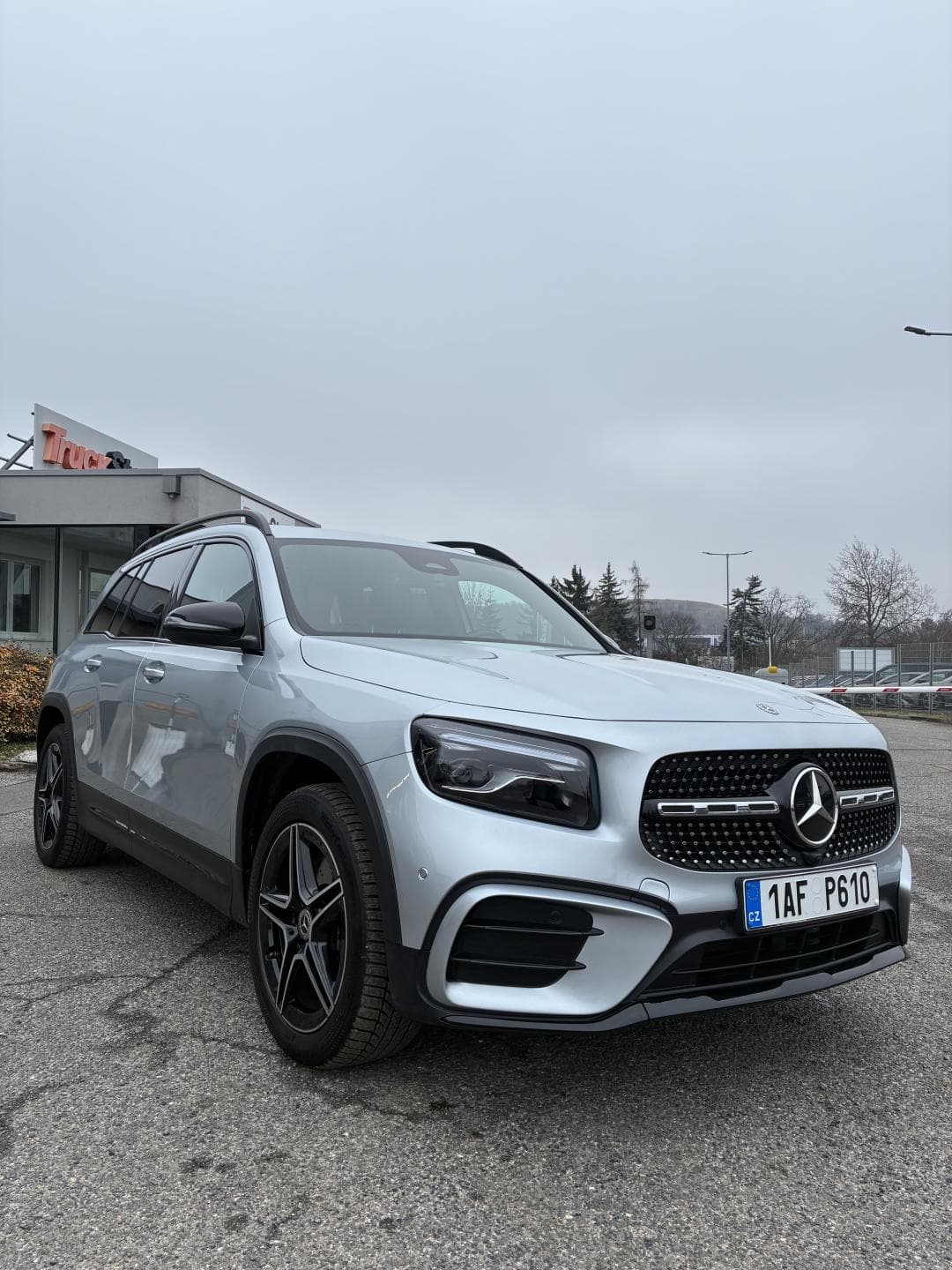 Mercedes-Benz GLB - 2