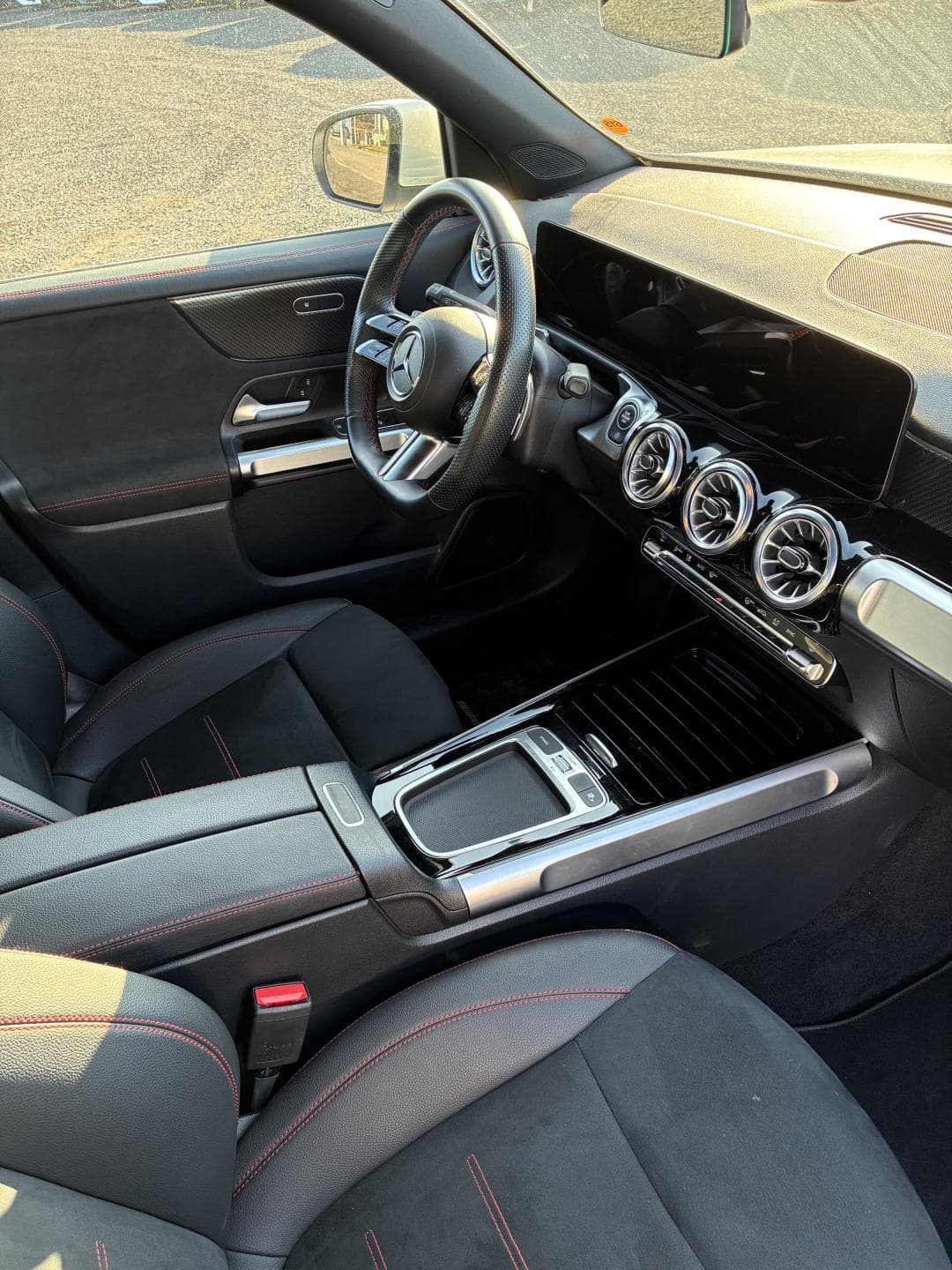 Mercedes-Benz GLB - 6