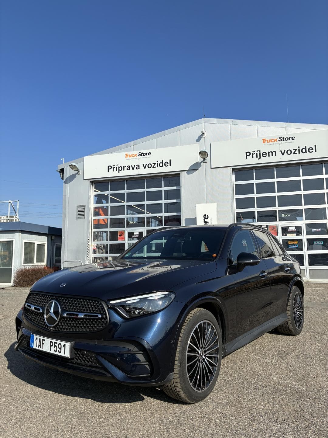 Mercedes-Benz GLC - 3